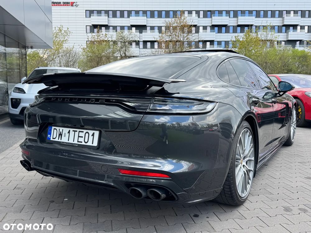 Porsche Panamera GTS - 12