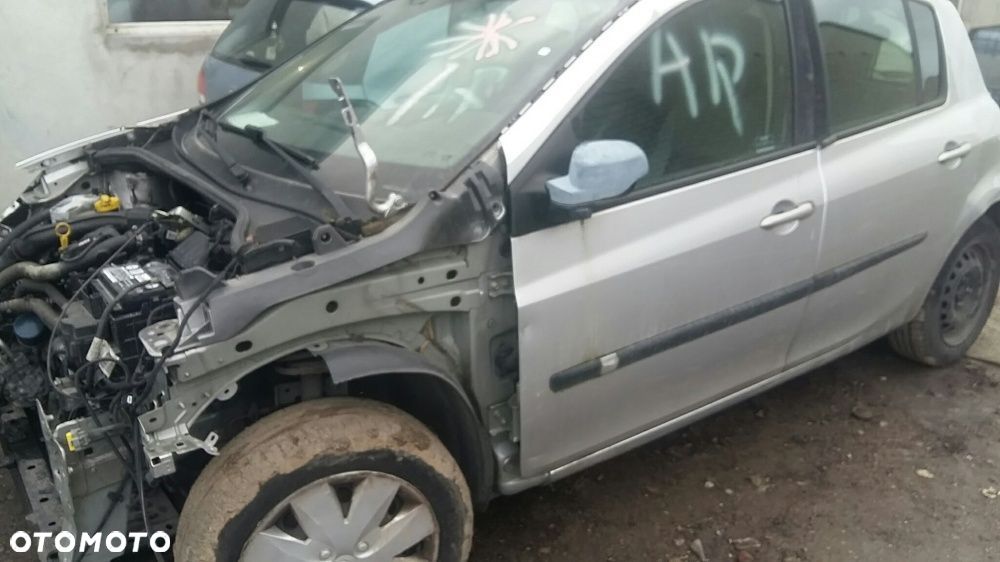 Na części Renault Clio III Lift Silnik Skrzynia Maska Zderzak Drzwi Klapa Szyba - 2