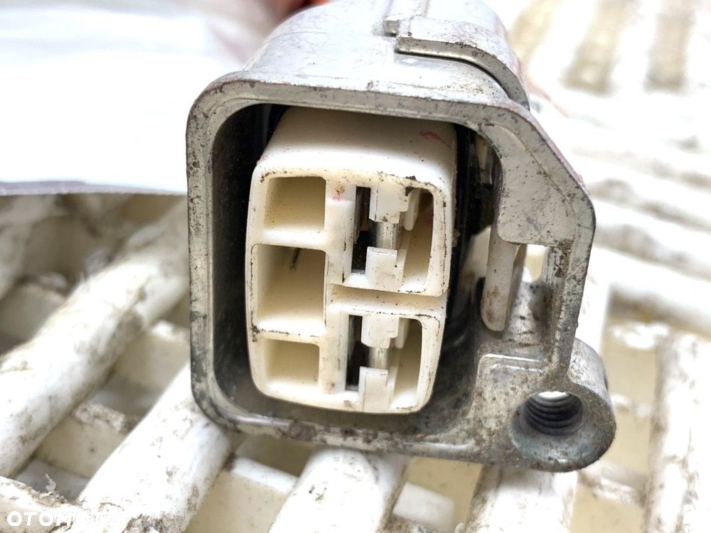 PRZEWÓD WYSOKIEGO NAPIĘCIA  LEXUS GS (_S19_) 2005 - 2012 450h (GRS191_, GWS191_) 218 kW [296 KM] - 3