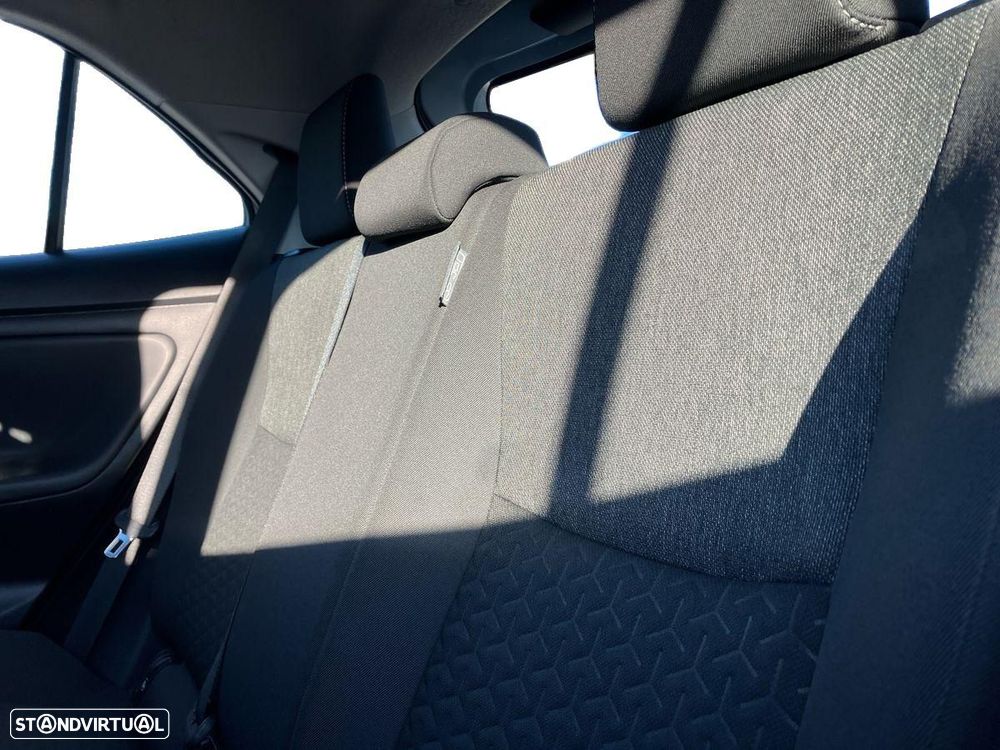 Toyota Yaris Cross 1.5 HDF Comfort Plus - 11