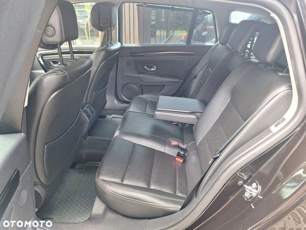 Renault Laguna dCi 180 FAP Initiale - 11