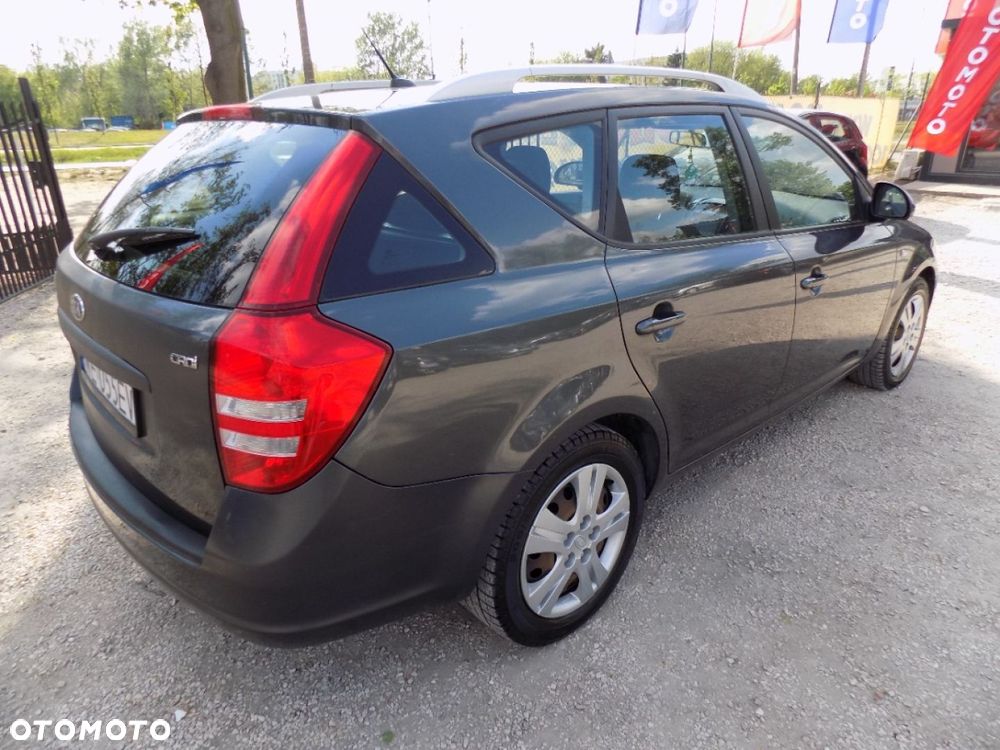 Kia Ceed - 3