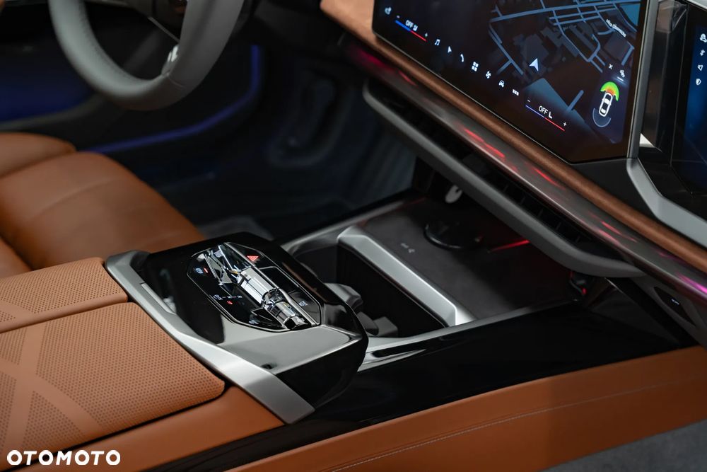 BMW Seria 7 - 26