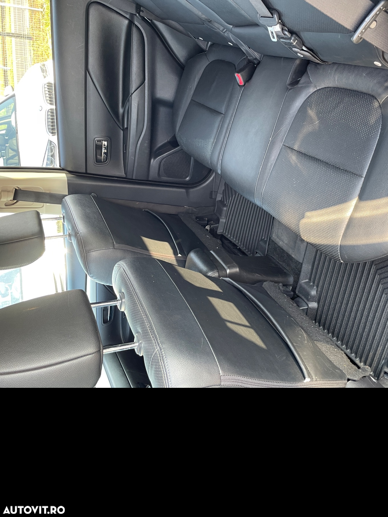 Mitsubishi Outlander 2.0 4WD Plug-In Hybrid - 12