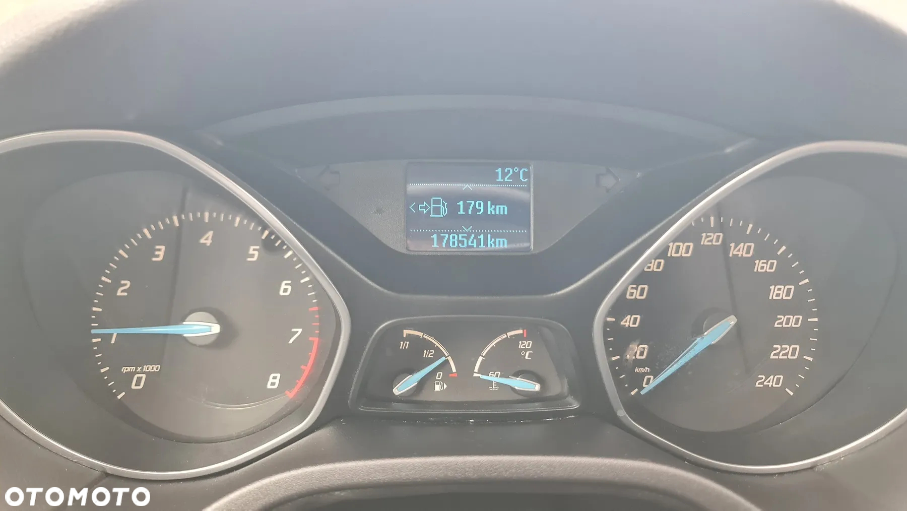 Ford Focus 1.6 Edition - 23
