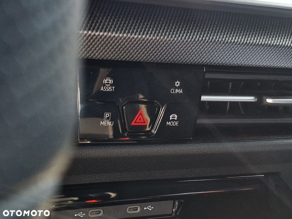 Volkswagen Golf - 26