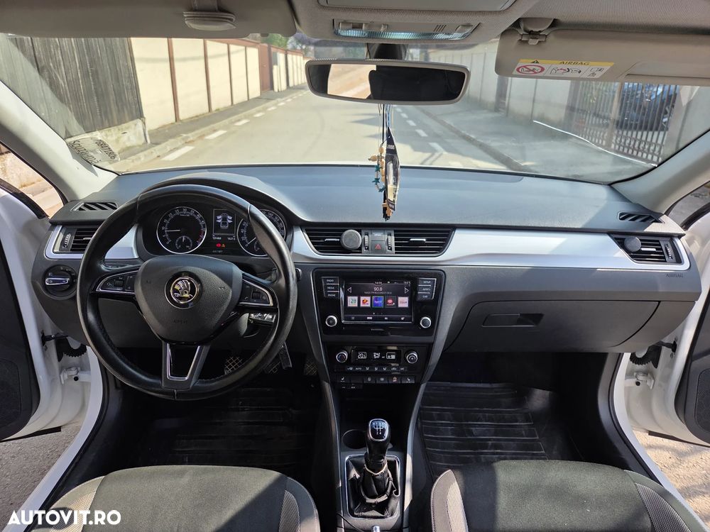 Skoda RAPID 1.6 TDI Style - 5