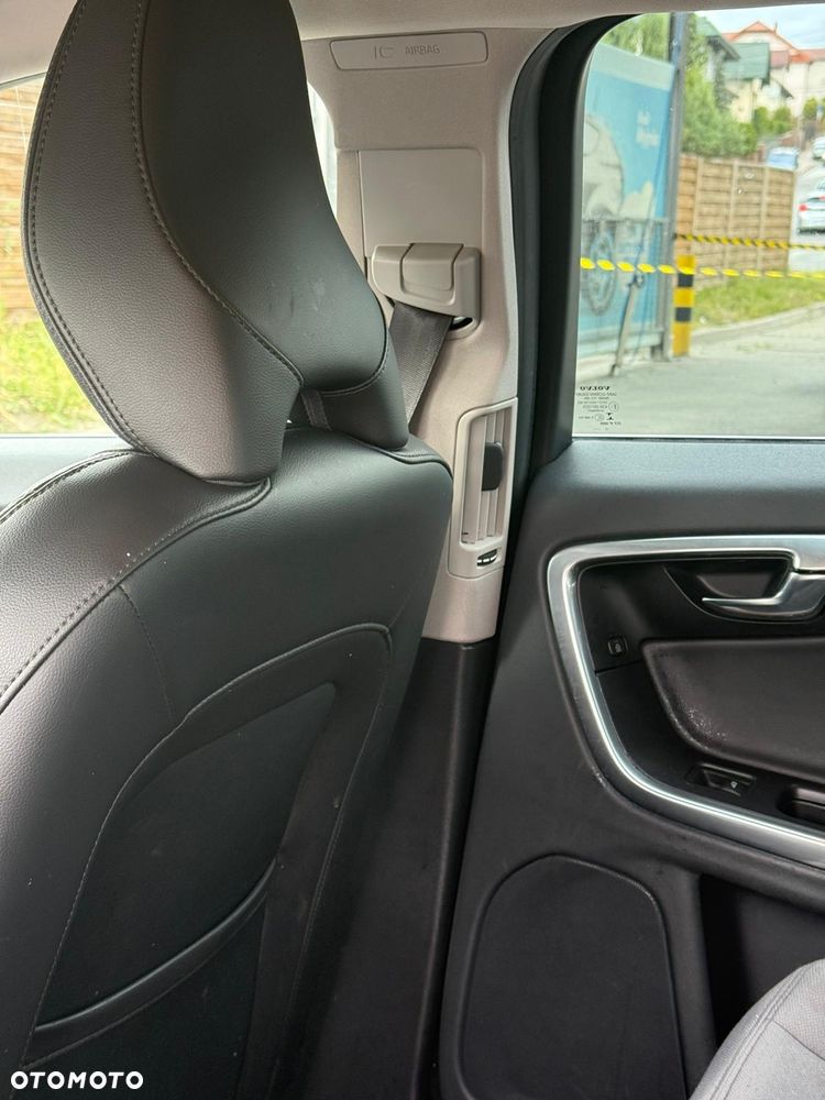 Volvo V60 D3 Drive-E Summum - 15