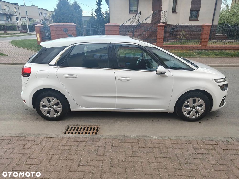 Citroën C4 SpaceTourer PureTech 130 Stop&Start LIVE - 9