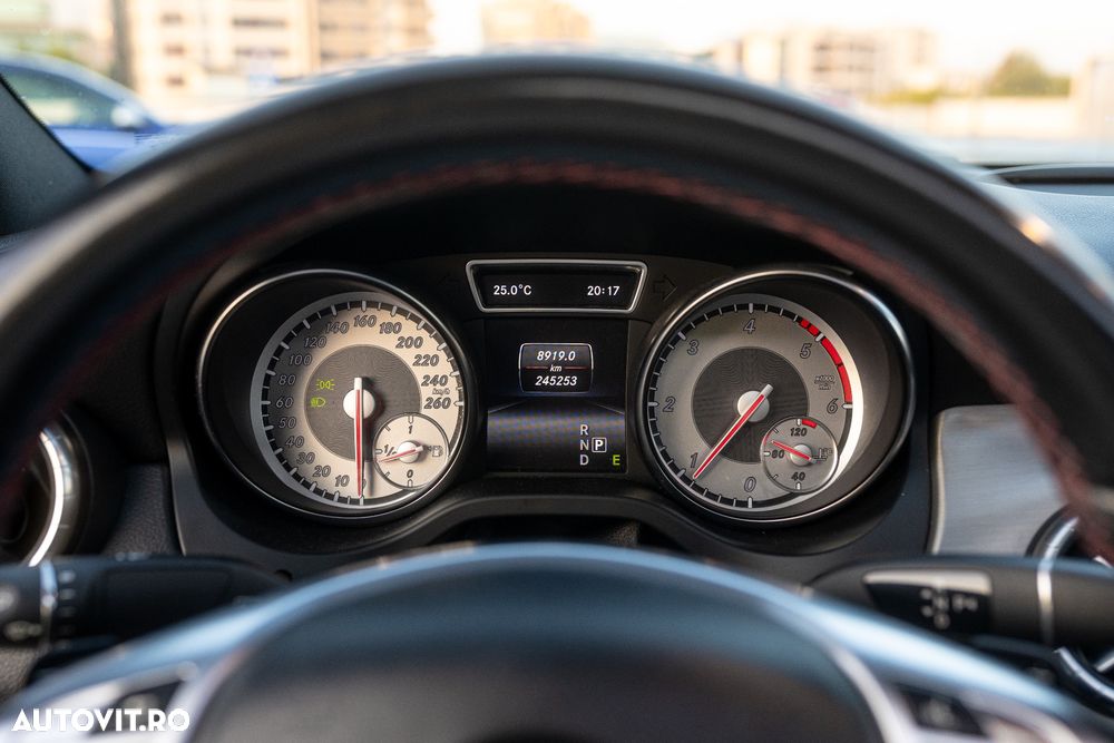 Mercedes-Benz CLA 220 - 11