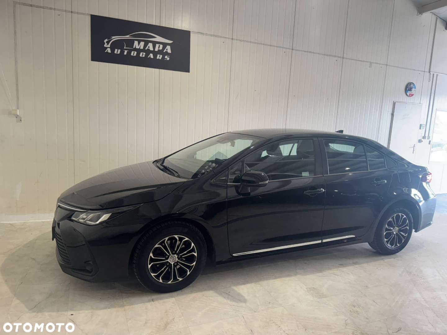 Toyota Corolla - 1