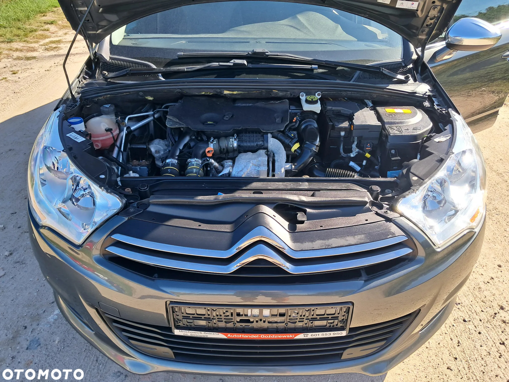Citroën C4 e-HDi 115 Exclusive - 24