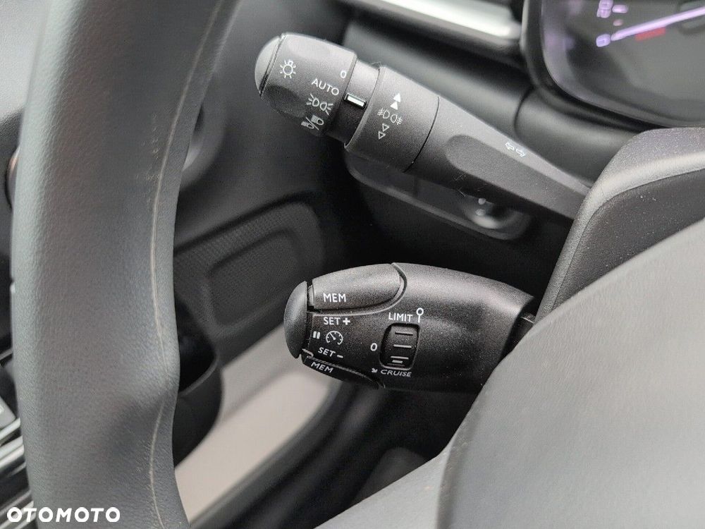 Citroën C3 1.2 PureTech Shine EAT6 - 20