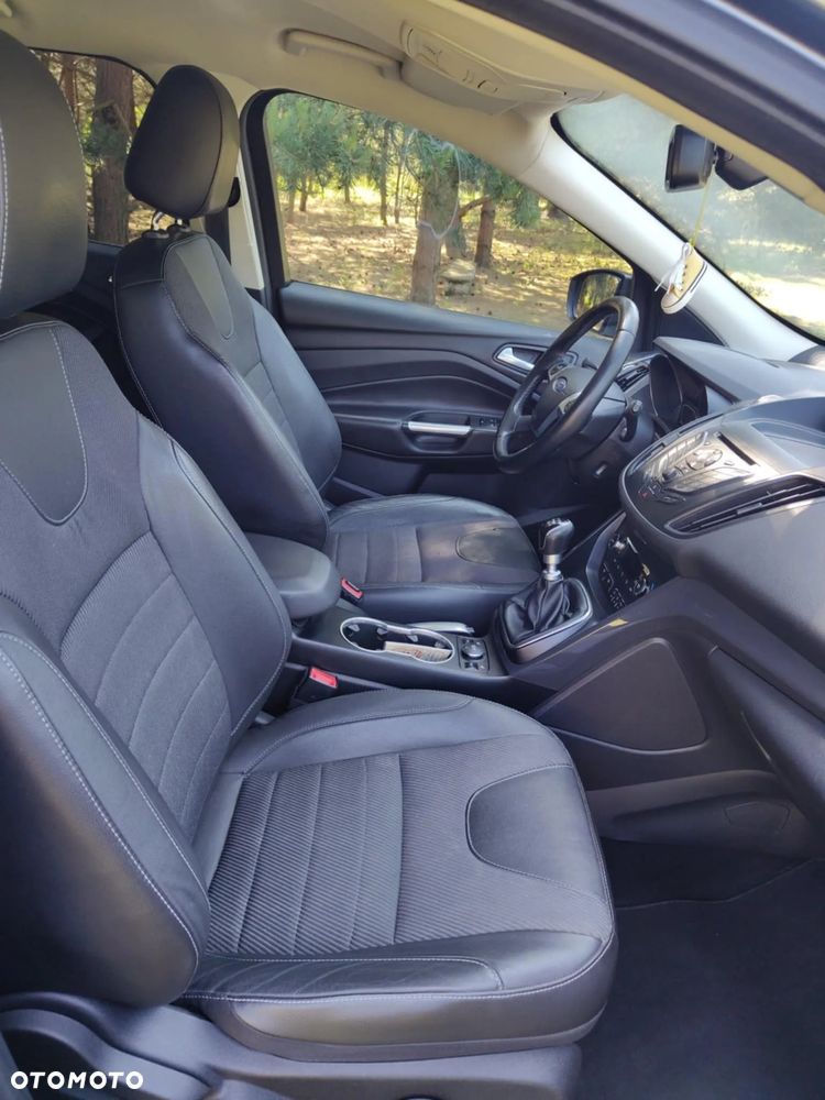 Ford Kuga 2.0 TDCi 4WD Titanium - 5