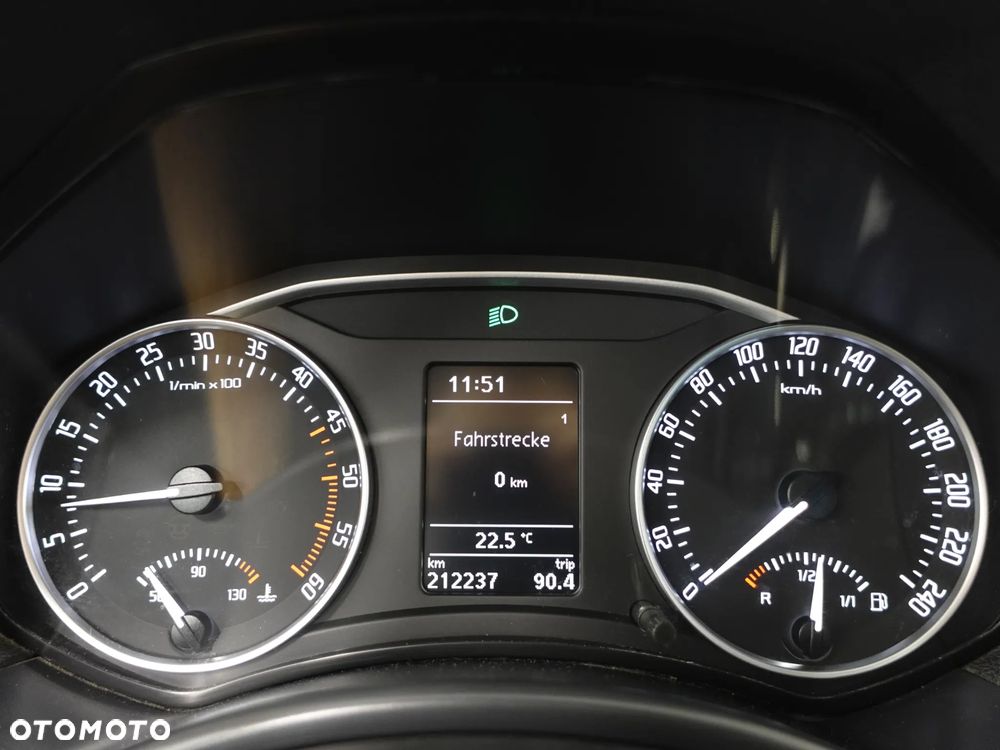 Skoda Octavia 1.6 TDI Ambiente - 36