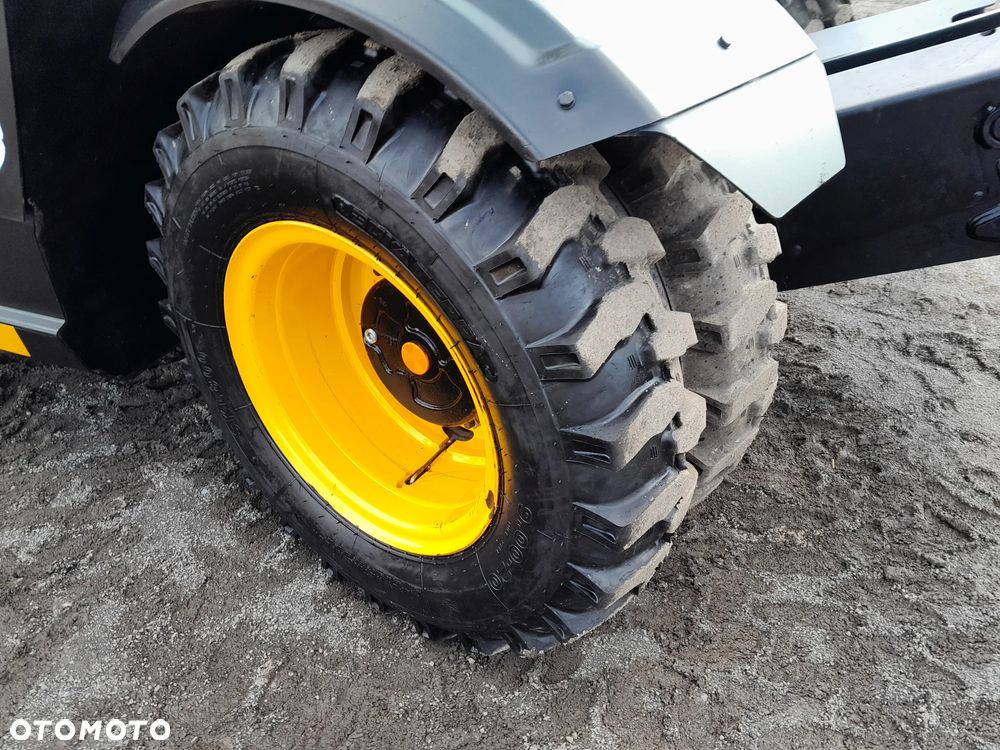 JCB HYDRADIG 110W - 24
