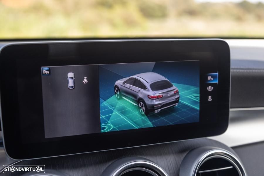 Mercedes-Benz GLC 300 e Coupe 4Matic - 56