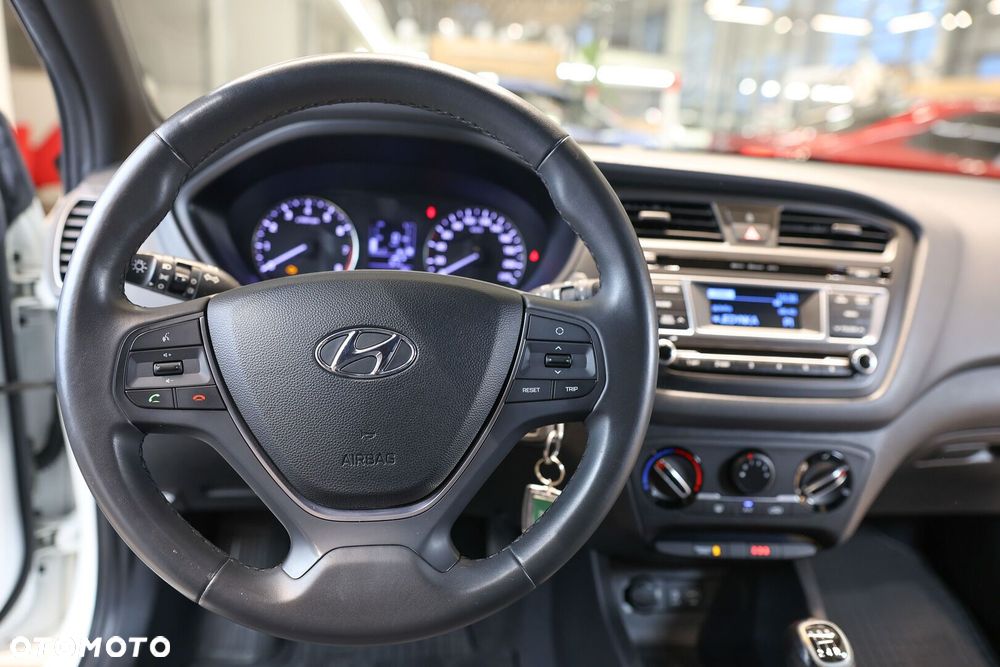 Hyundai i20 1.2 Fresh - 31