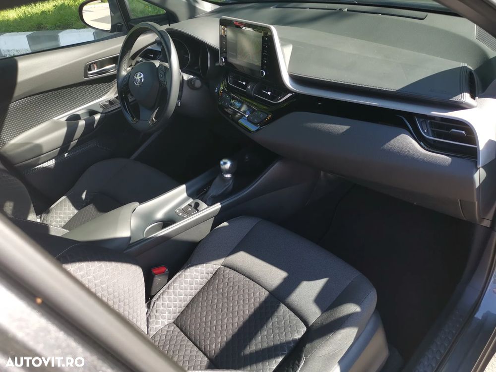 Toyota C-HR 1.8 HSD 122 CP 4x2 CVT C-ult Style - 16