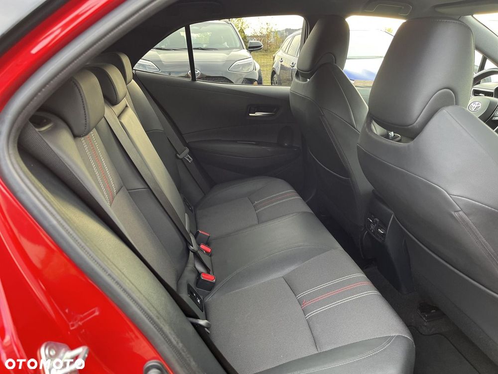 Toyota Corolla 2.0 Hybrid GR Sport - 14