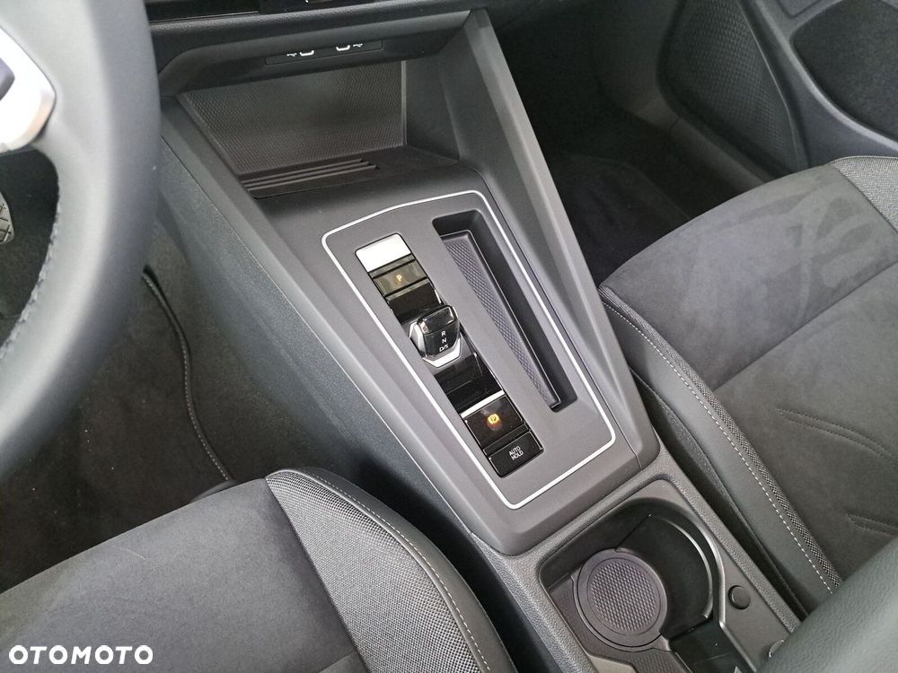Volkswagen Golf - 16