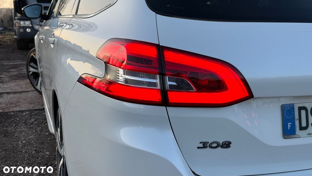 Peugeot 308 - 13