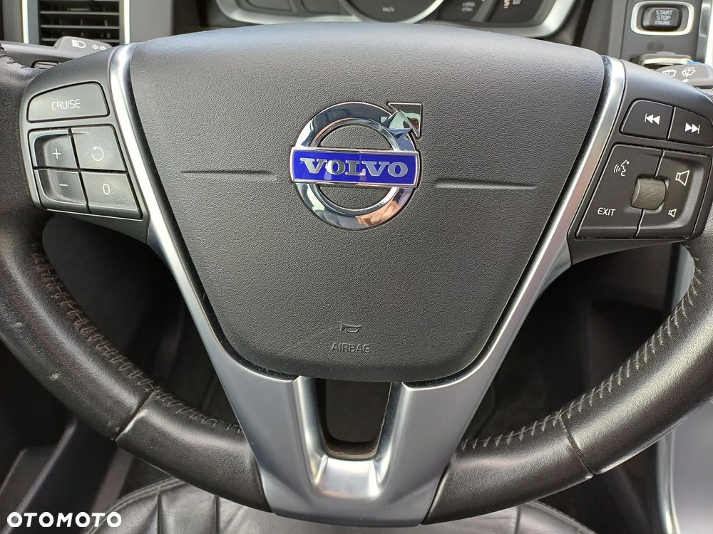 Volvo XC 60 D3 Drive-E Momentum - 13
