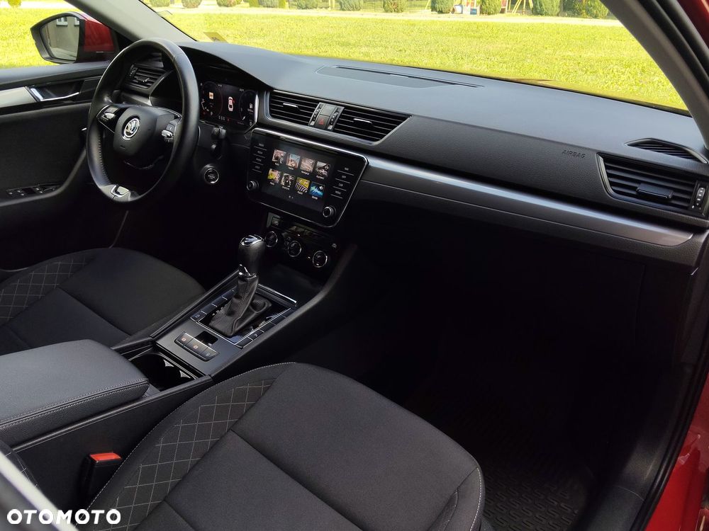 Skoda Superb 2.0 TDI SCR Sportline DSG - 35