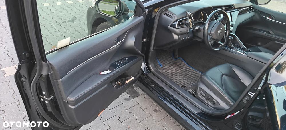 Toyota Camry 2.5 Hybrid Prestige CVT - 9