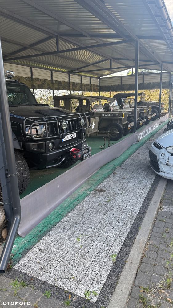 Hummer H2 6.0 V8 - 19