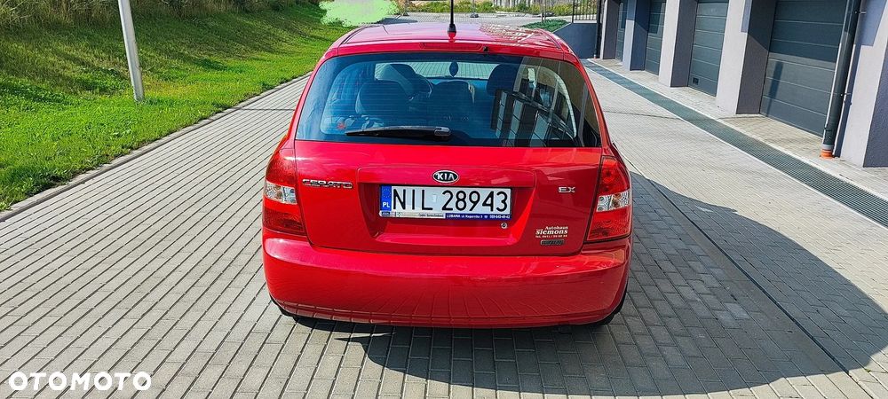 Kia Cerato - 10