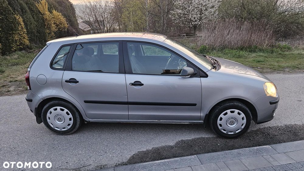 Volkswagen Polo 1.4 16V Comfortline - 4