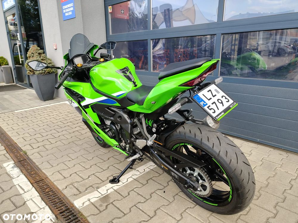 Kawasaki Ninja 400 - 7
