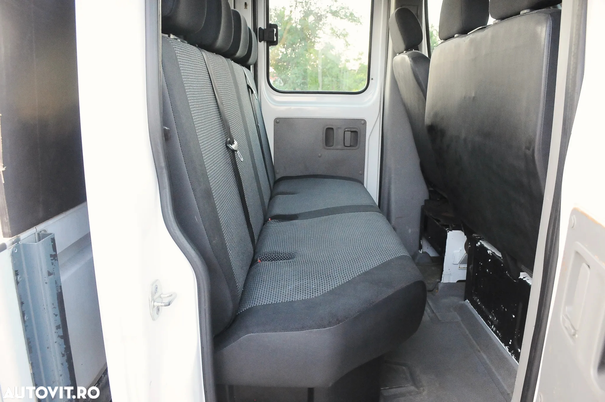 Mercedes-Benz Sprinter - 10
