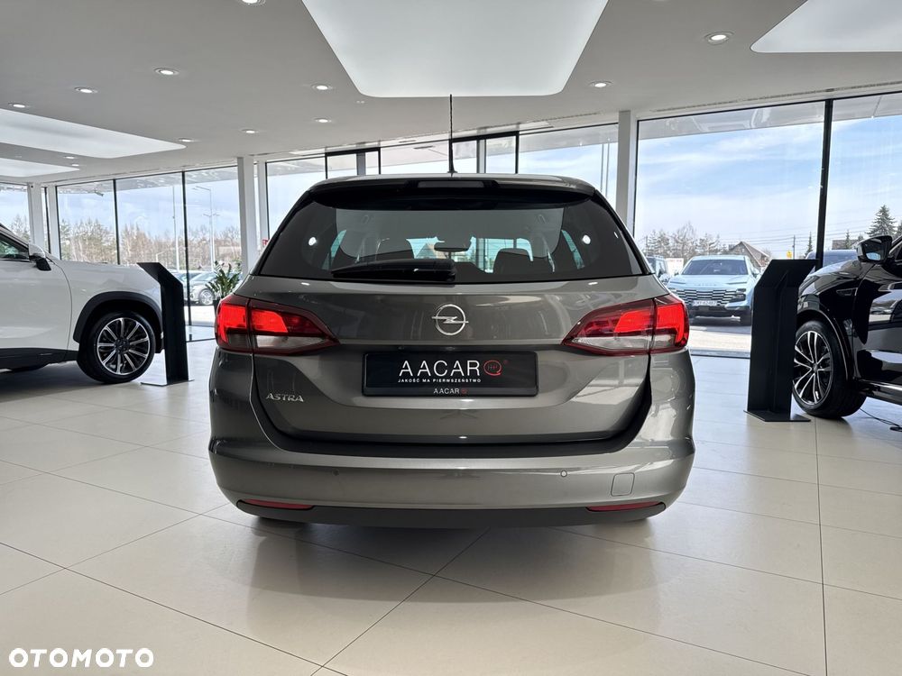 Opel Astra - 4