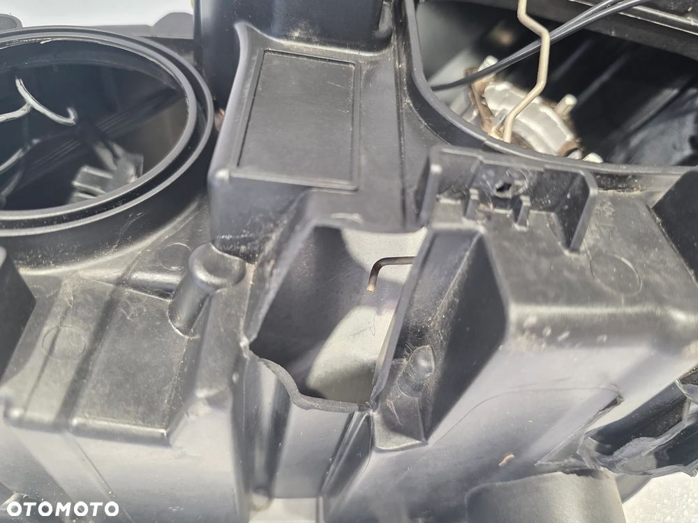 FORD KUGA MK2 II 12- PRAWA LAMPA PRZEDNIA PRZÓD ZWYKŁA , NR CV44-13W029-AE , NR AUKCJI LPP262 - 32