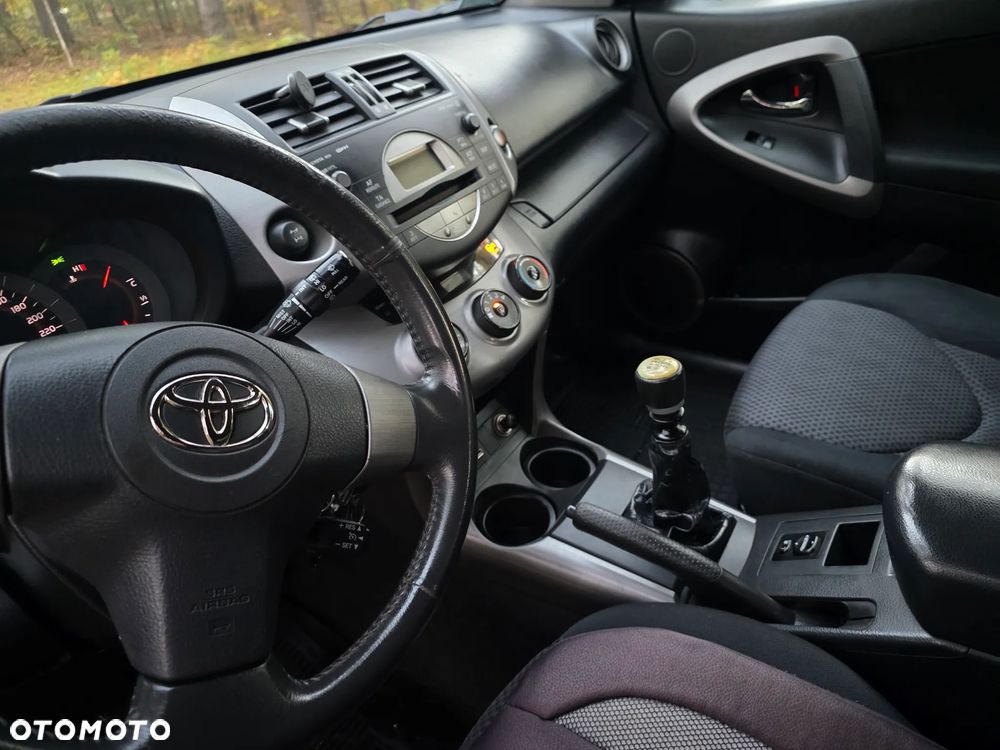 Toyota RAV4 2.2 D-4D 4x4 Travel - 6