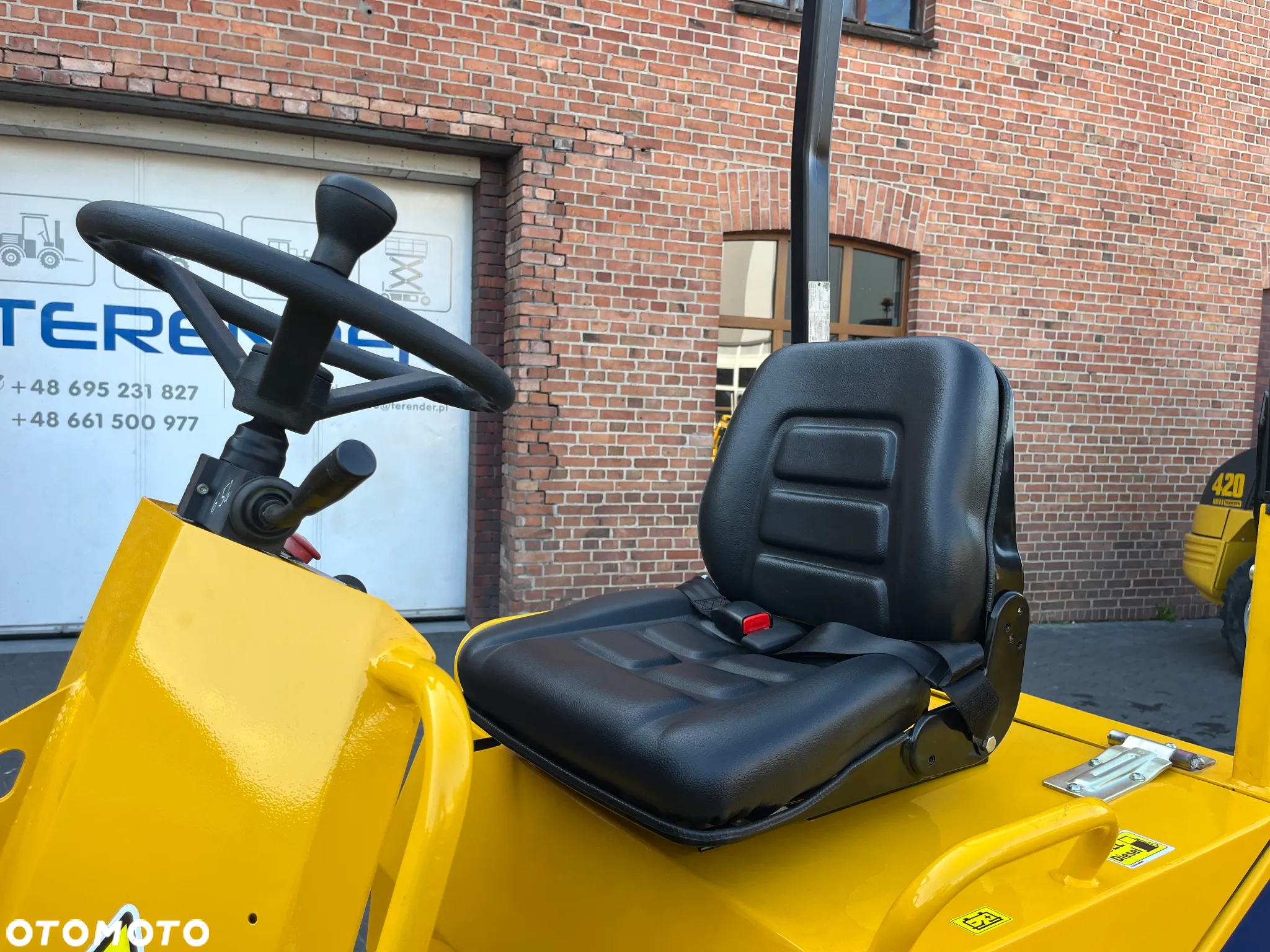 Thwaites MACH 201 - 28