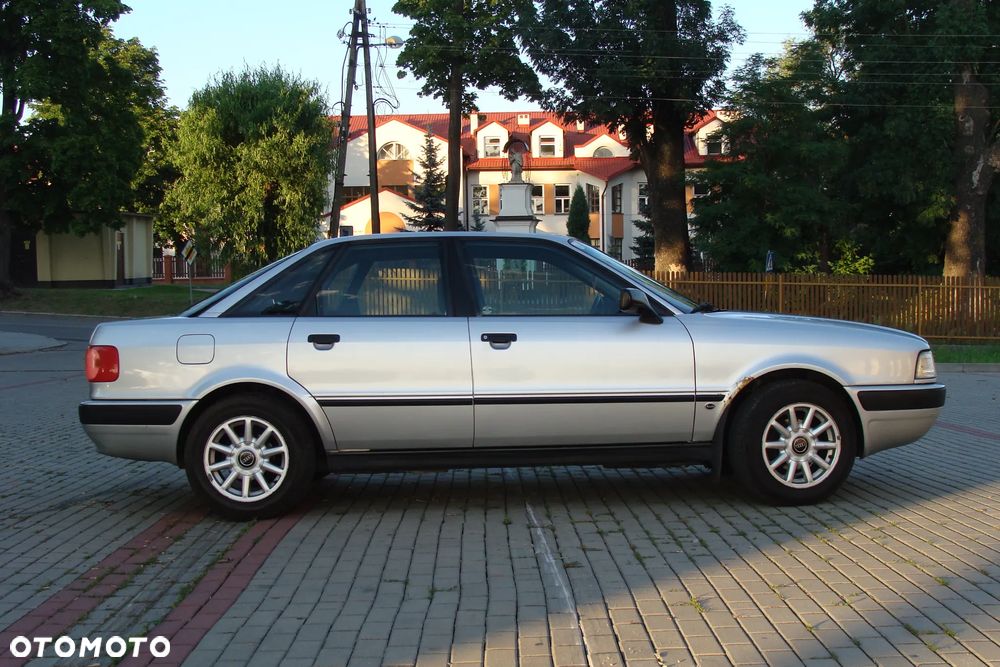 Audi 80 2.0 E - 2