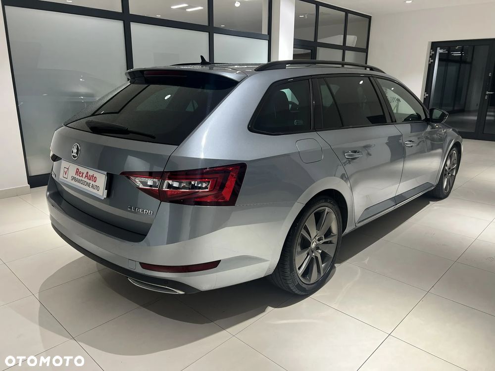 Skoda Superb 2.0 TDI Sportline DSG - 7
