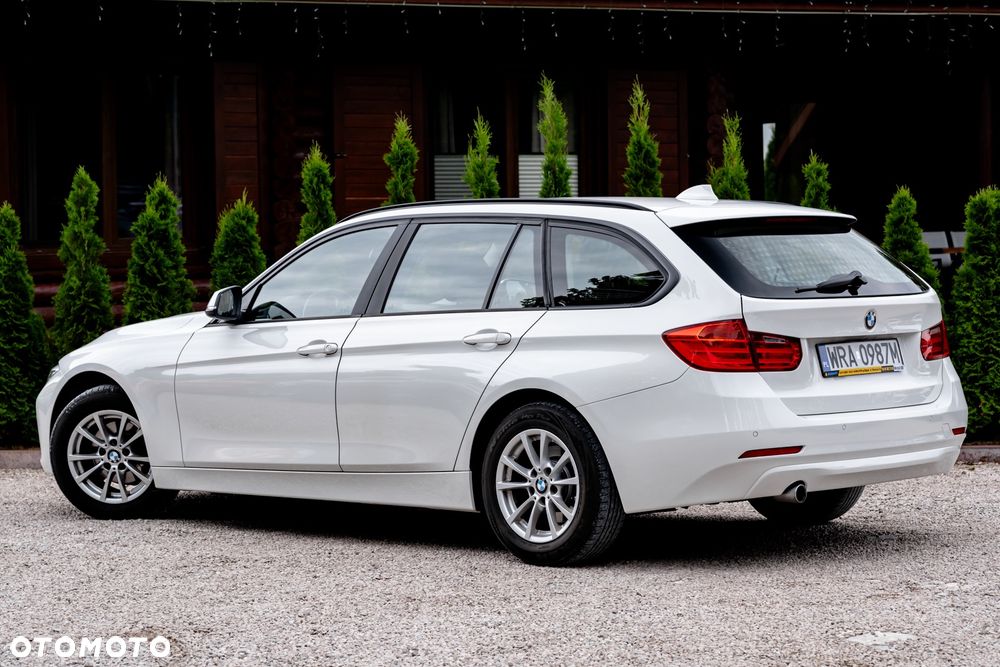 BMW Seria 3 316d - 14
