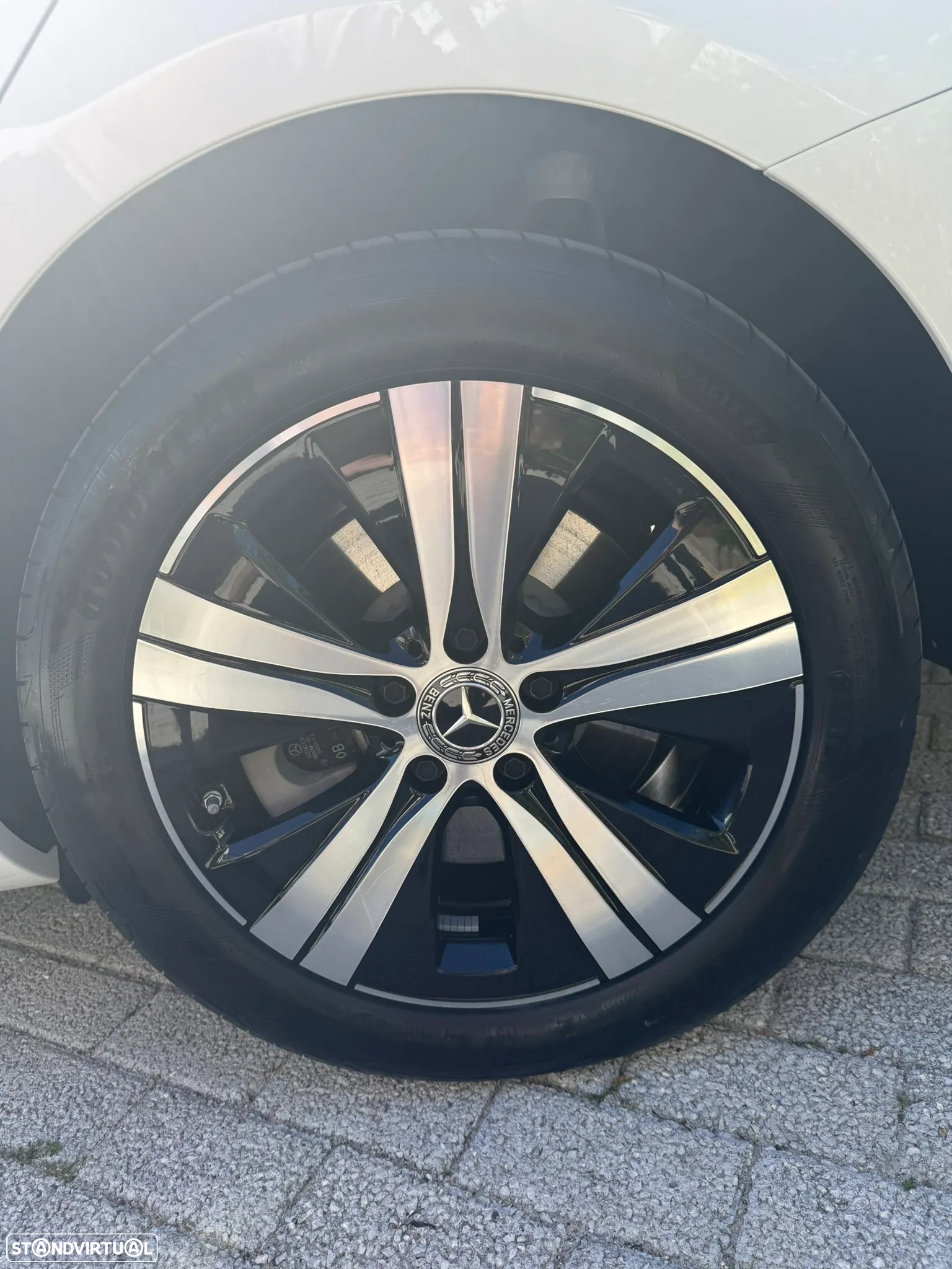 Mercedes-Benz C 300 e Avantgarde - 14