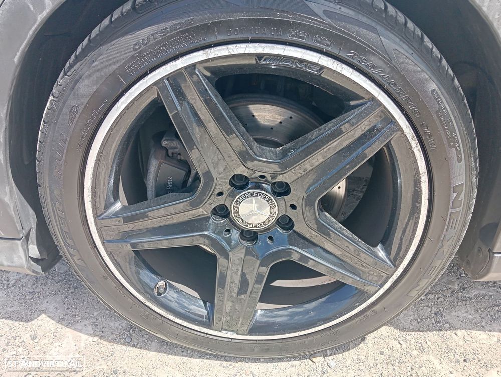 Mercedes-Benz GLA 250 4Matic 7G-DCT AMG Line - 5