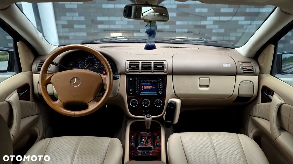 Mercedes-Benz ML - 17