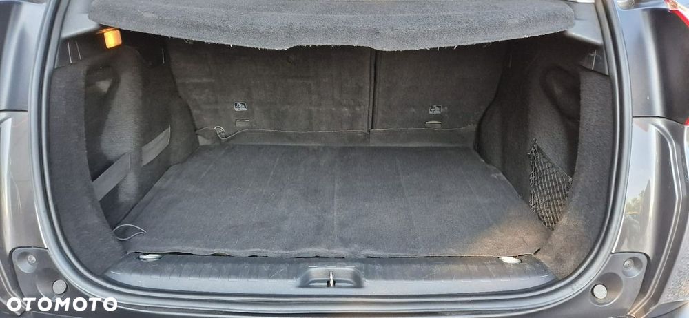 Peugeot 2008 - 9