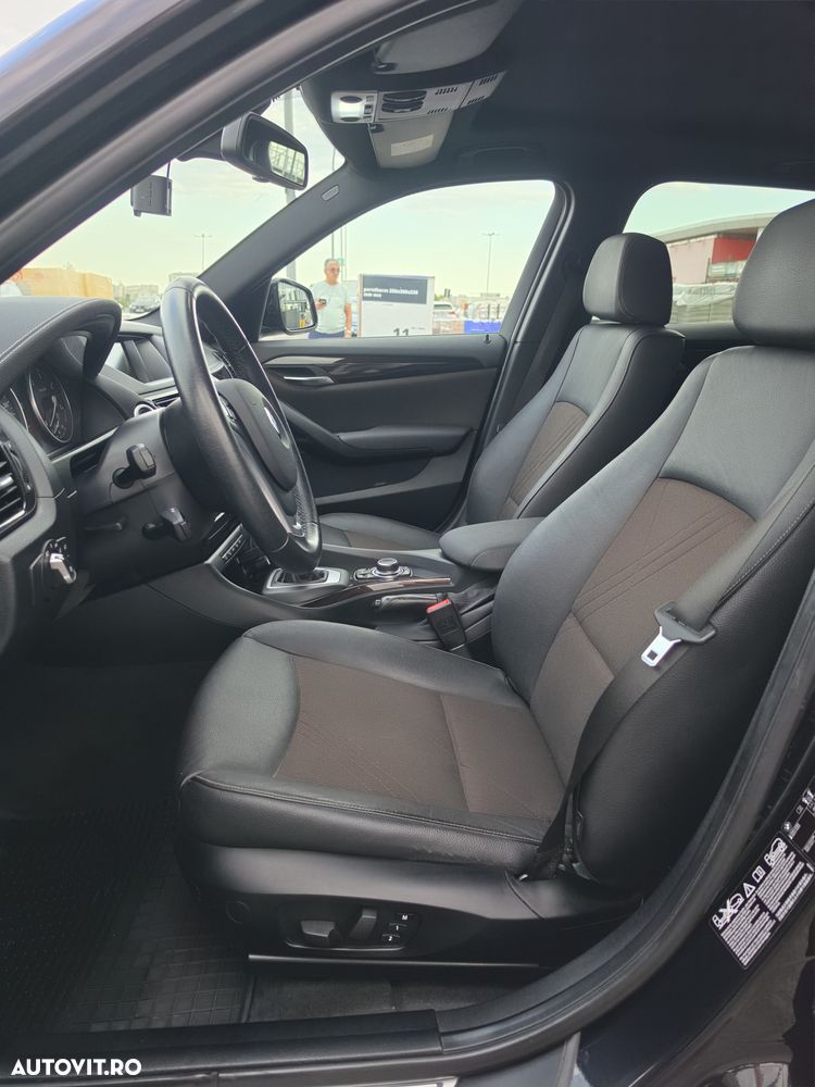BMW X1 xDrive20d Aut. xLine - 24