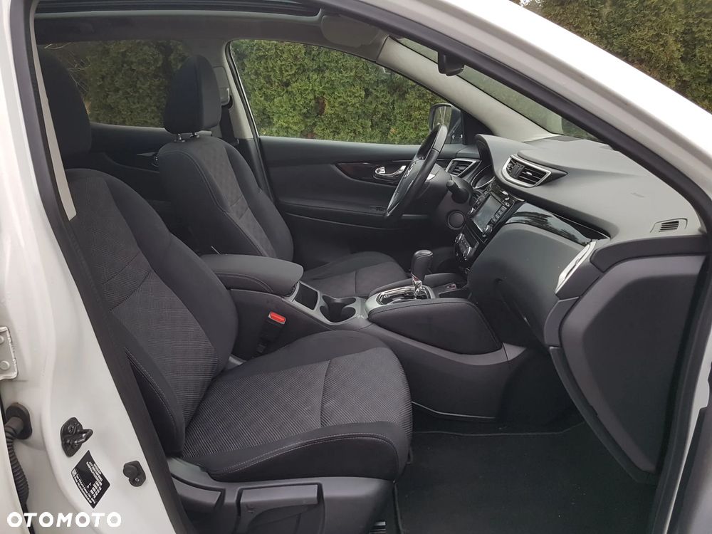 Nissan Qashqai 1.2 DIG-T Xtronic TEKNA - 8