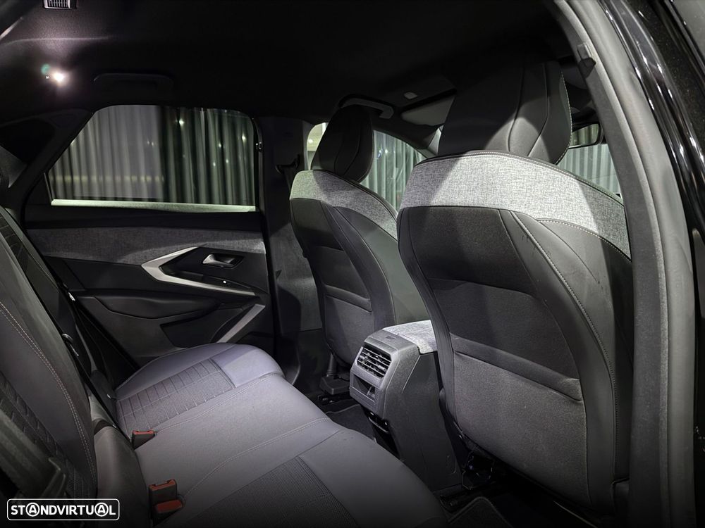 Peugeot 3008 1.2 Hybrid Allure e-DCS6 - 36