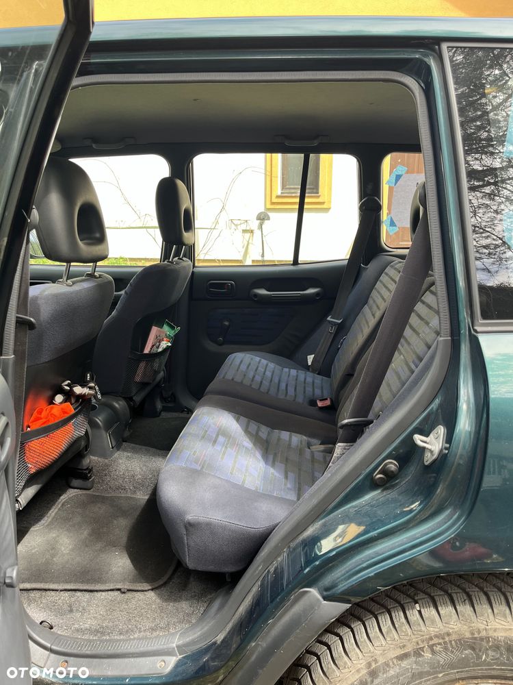 Toyota RAV4 - 3