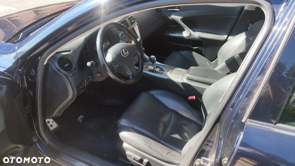 Lexus IS 250 Prestige - 18